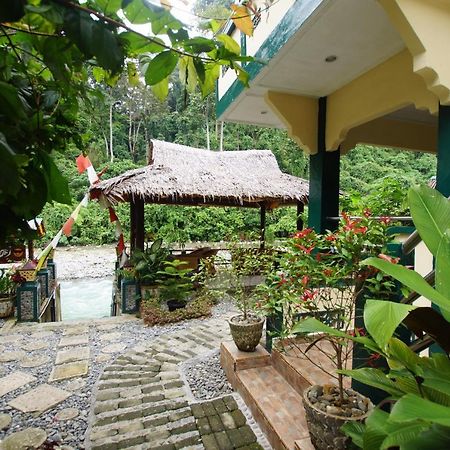 Indra Valley Inn Bukit Lawang Exterior foto