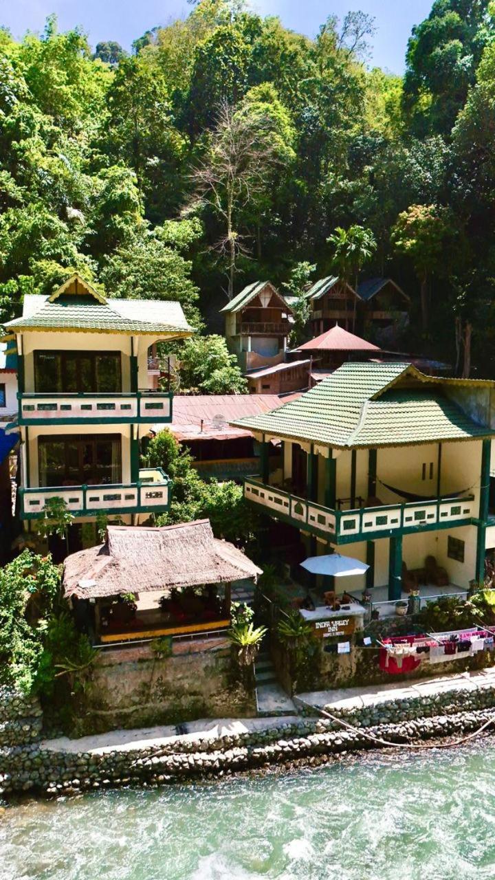Indra Valley Inn Bukit Lawang Exterior foto