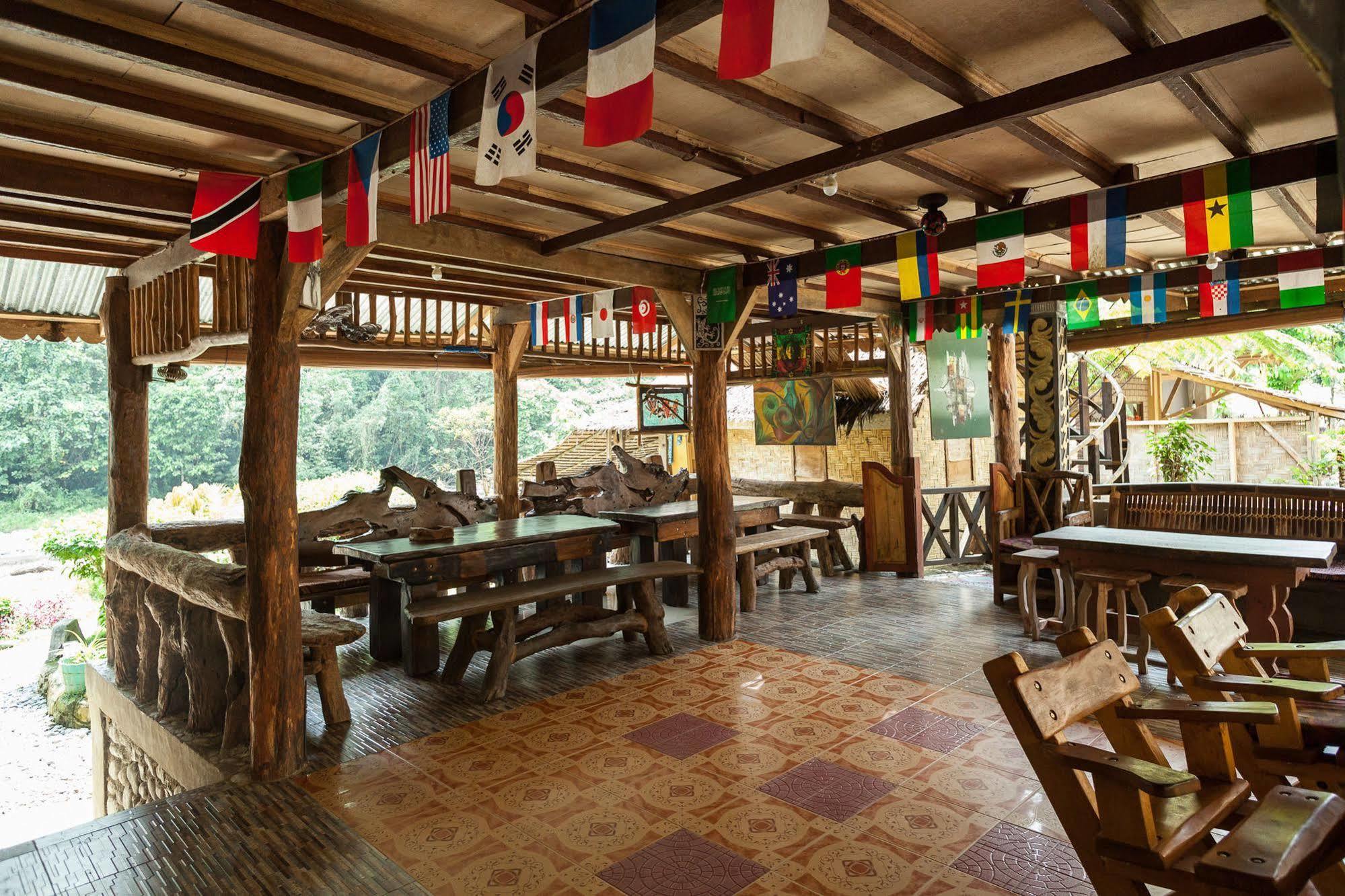 Indra Valley Inn Bukit Lawang Exterior foto